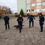 Policjanci z psem