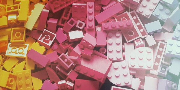 Wycieczka do sali zabaw z klockami Lego