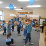 Międzynarodowy Dzień Praw Dziecka- zabawa z balonami