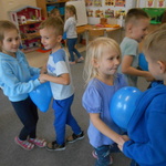 Międzynarodowy Dzień Praw Dziecka- taniec z balonem
