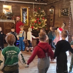 Z wizytą u świętego Mikołaja - taniec z Elfami