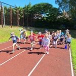 Sprintem do maratonu - dzieci na bieżni 