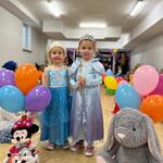 Parada Postaci z Bajek- grupa Smerfy