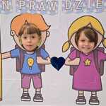 Międzynarodowy Dzień Praw Dziecka- Żabki w fotobudce