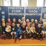 Międzynarodowy Dzień Osób Niepełnosprawnych- grupa Smerfy
