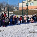 Zimowa Olimpiada - dzieci przed olimpiadą