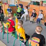 Międzynarodowy Dzień Matematyki-zabawy matematyczne z krzesełkami 