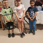 W sali muzealnej dawnej wsi podlaskiej - dzieci