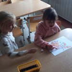 Dzień Jabłka- zabawy matematyczne w grupie Pszczółki