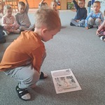Dzień Kundelka - zajęcia na dywanie w Tygryskach
