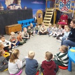 Centrum Edukacji Muzeum Wojska w Białymstoku - rozmowa na dywanie