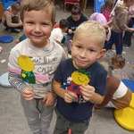 Centrum Edukacji Muzeum Wojska w Białymstoku - chłopcy z pacynkami