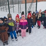 Zimowa Olimpiada Sportowa - dzieci przed rozgrywkami