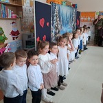 Dzień Babci i Dziadka - dzieci z grupy Tygryski podczas występu