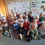 Dzień Kota-grupa Tygryski w kocich opaskach