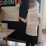 Matematyczne cudeńka- dziewczynka z dyplomem
