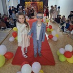 Pokaz mody Damy i Dżentelmeni- dzieci na wybiegu