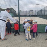Tygryski W Akademickim Centrum Sportu- dzieci zwiedzają obiekt