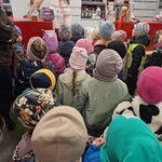 Dzień Poczty Polskiej- dzieci poznają prace urzędnika pocztowego