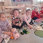 Dni zawodów – drzwi do kariery! - dzieci z akcesoriami